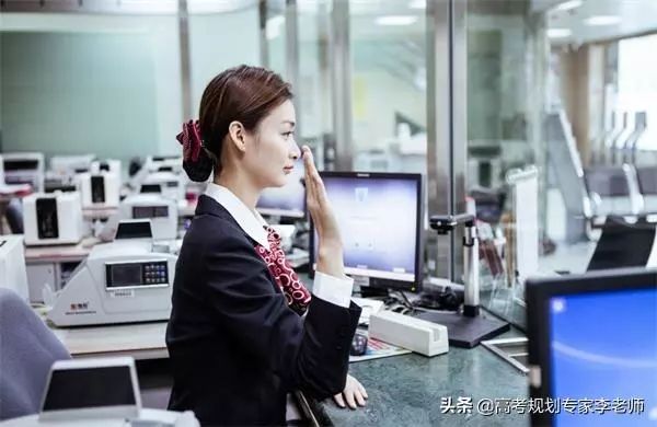 未来将会被取代的11种职业，填报志愿要注意(图8)