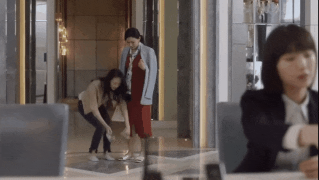 《三十而已》顾佳人设崩塌:她的完美,不过是一场骗局而已(图8) 《三十而已》顾佳人设崩塌:她的完美,不过是一场骗局而已(图8)
