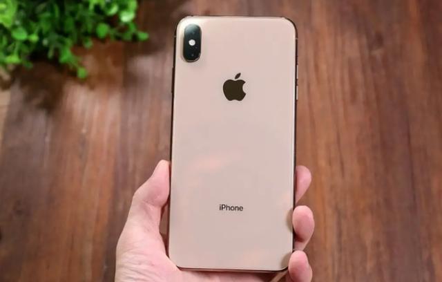 从9599跌至4199，iPhone仍风靡中国，库克：没5G照样买单(图5)
