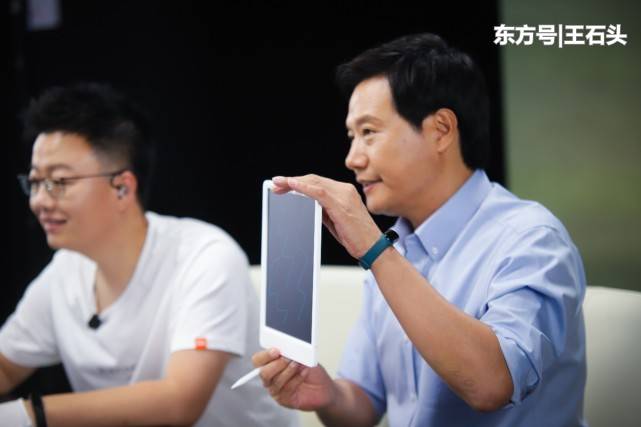 抖音一哥洗牌!雷军直播首秀破2亿,罗永浩彻夜难眠?(图6) 抖音一哥洗牌!雷军直播首秀破2亿,罗永浩彻夜难眠?(图6)