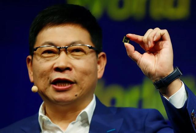 芯片人才争夺战：2倍工资挖人，订单太多猎头不够用(图2)